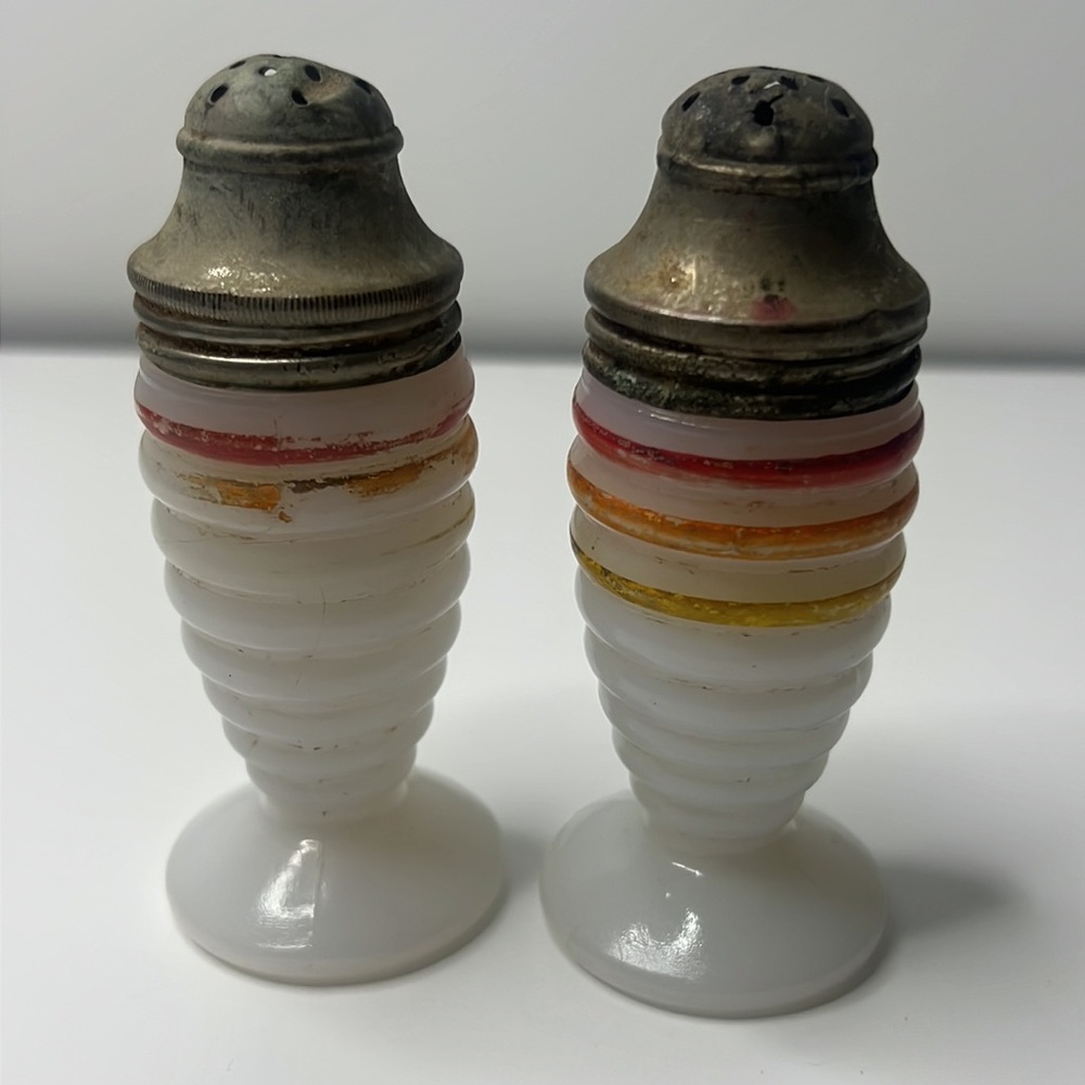 Hazel Atlas Opal White Depression Glass Salt / Pepper Shakers - Concentric Rings
